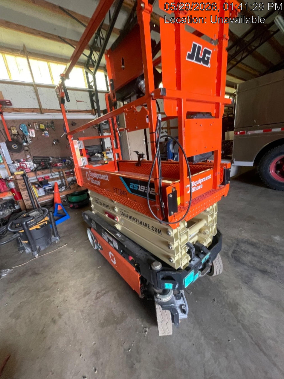 2025 JLG ES1932