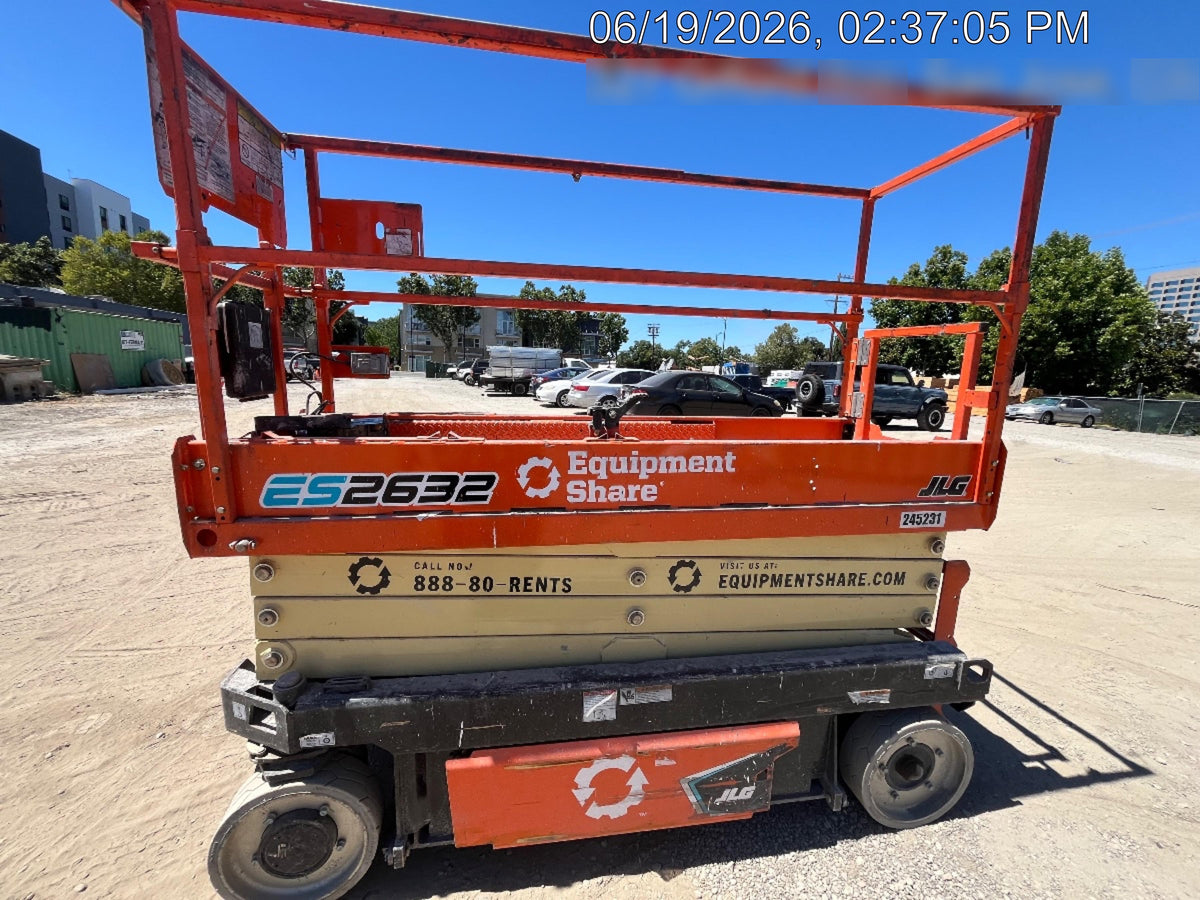 2022 JLG ES2632