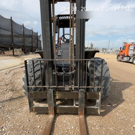 2023 CASE 588H