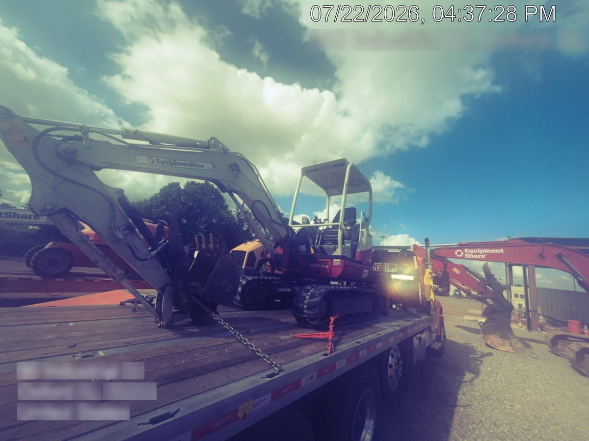 2022 TAKEUCHI TB235-2R