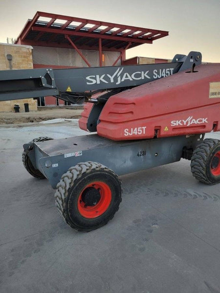 2017 SKYJACK SJ45T+