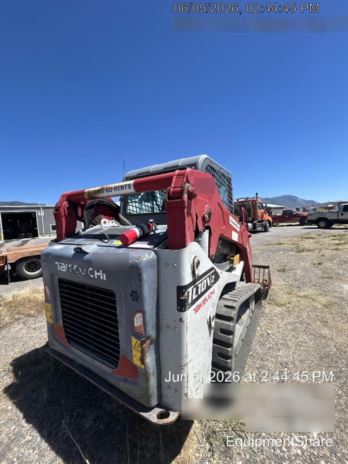 2019 Takeuchi TL10V2-CR Cab/Heat/AC, Rubber Tracks, Backup Alarm, Front & rear working Lights, Auxiliary Hydraulics, 2 Speed Travel, Engine Monitoring System, Hydraulic universal quick hitch w/76" HD dirt bucket with 8 teeth, 20.3 cubic feet capacity, 48" Pallet forks and frame