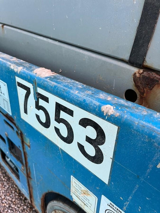 2017 Genie GS-1930 Genie GS-1930 Lift w/Fixed Rail and Chain Entry