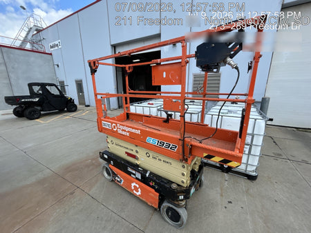 2022 JLG ES1932