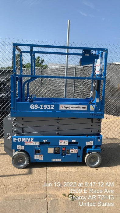 2021 GENIE GS-1932
