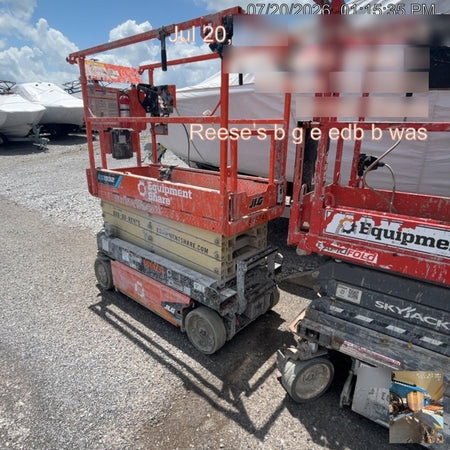 2025 JLG ES1932