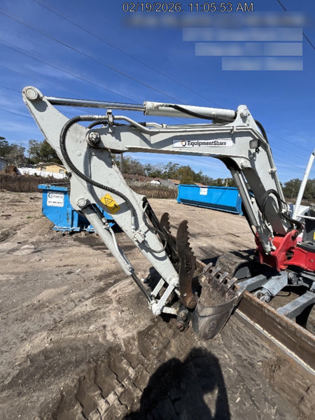 2023 TAKEUCHI TB250-2R