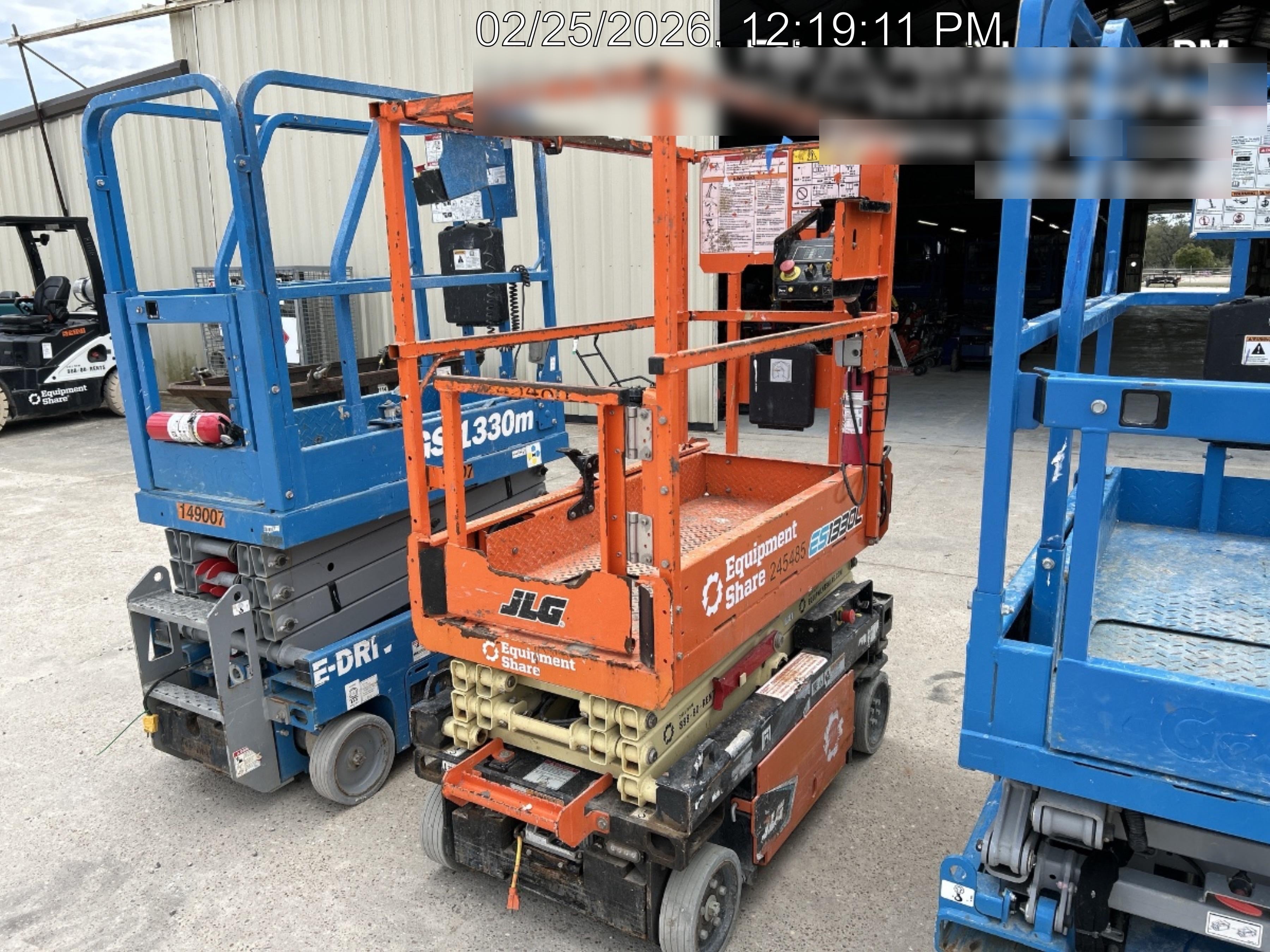 2022 JLG ES1330L