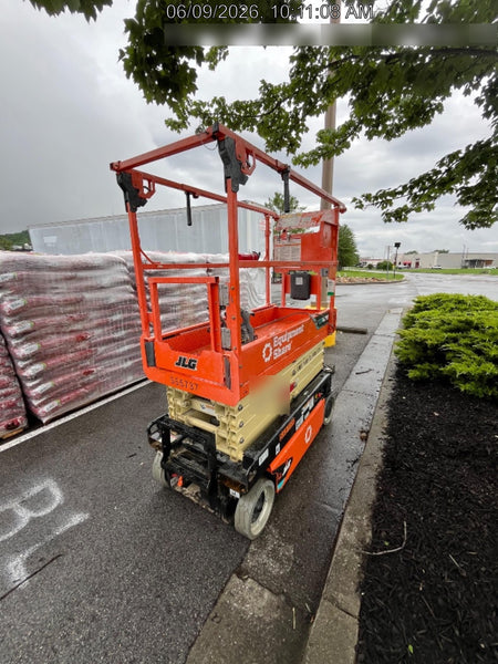 2025 JLG ES1932