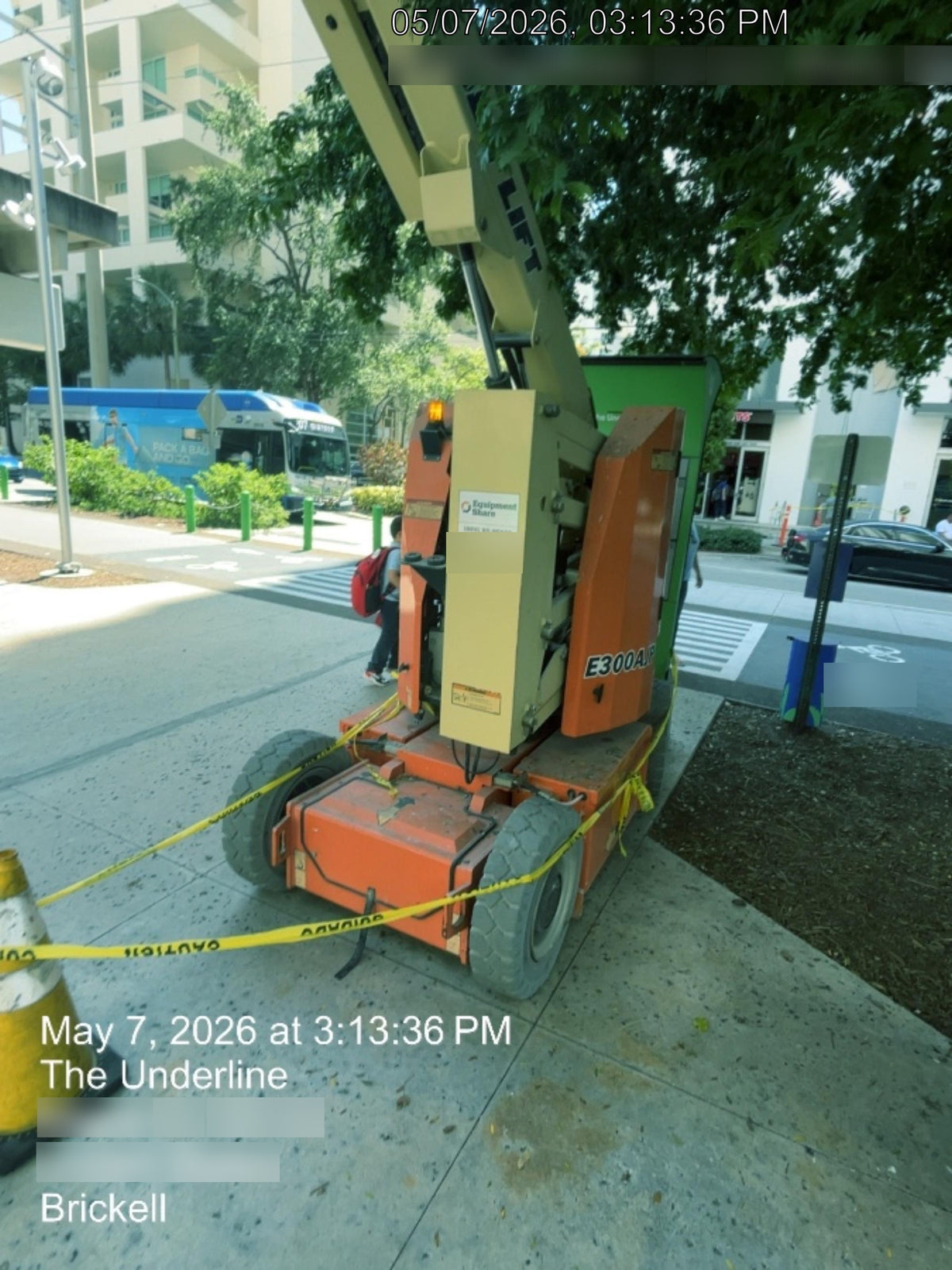 2019 JLG E300AJP