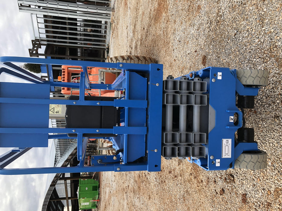 2019 Genie GS-1930 Fixed Rails with Chain Entry