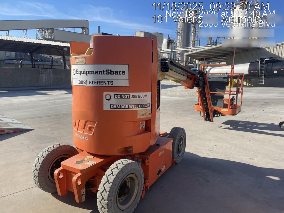 2019 JLG E300AJP