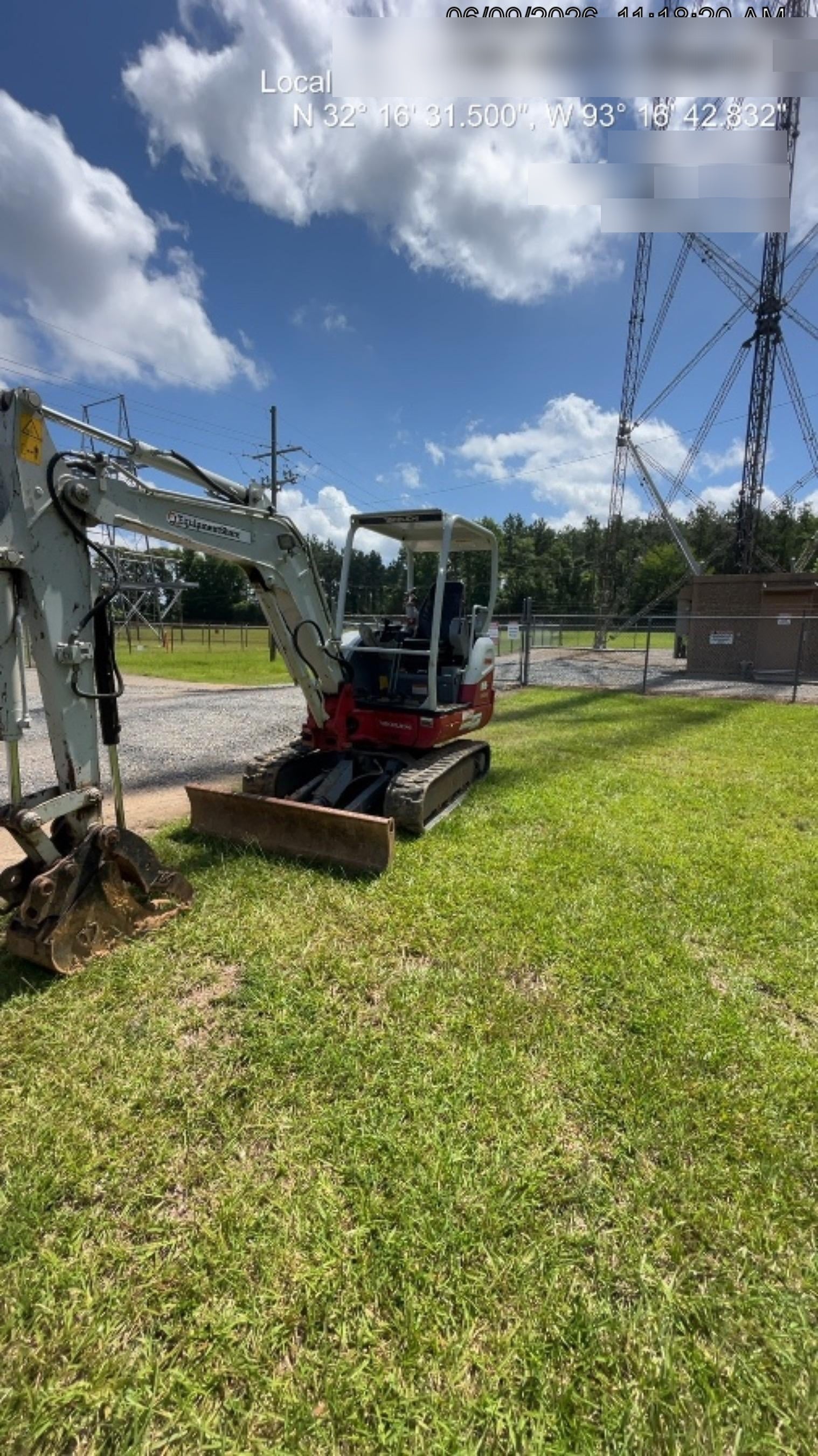 2022 TAKEUCHI TB235-2R