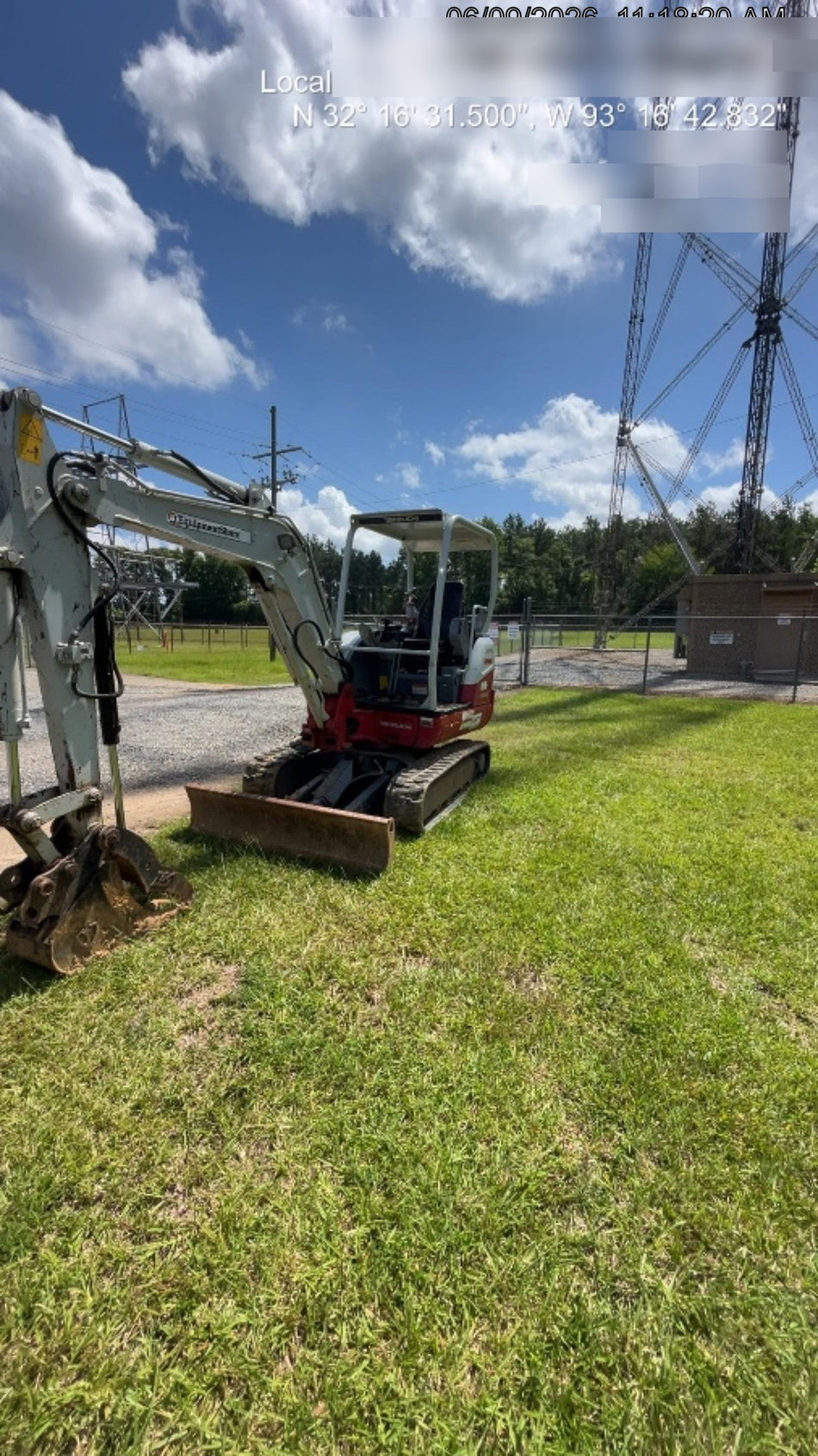 2022 TAKEUCHI TB235-2R