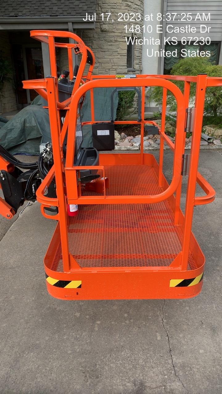 2023 JLG 600AJ