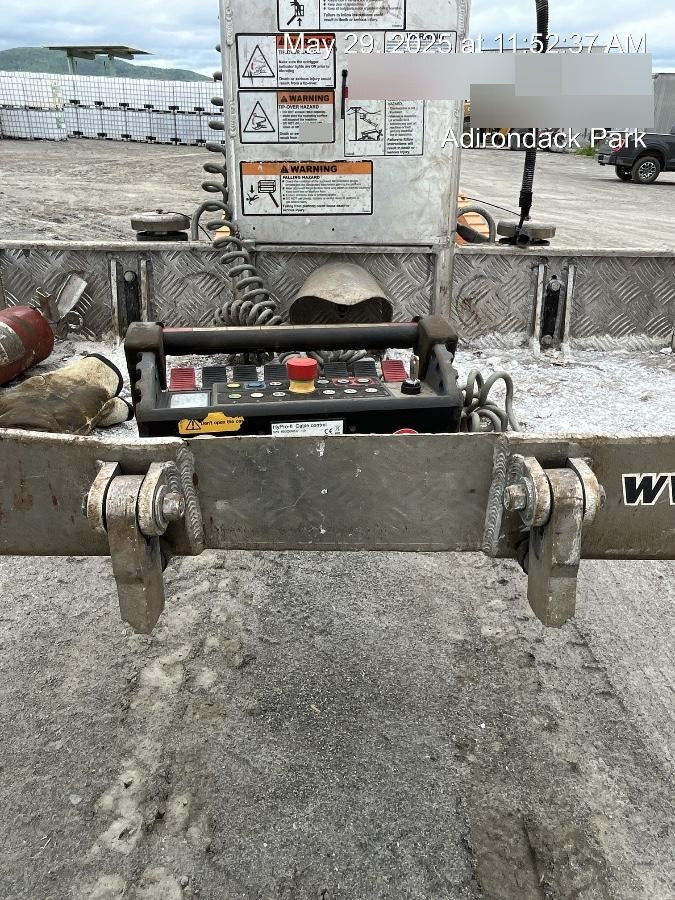 2021 JLG X600AJ