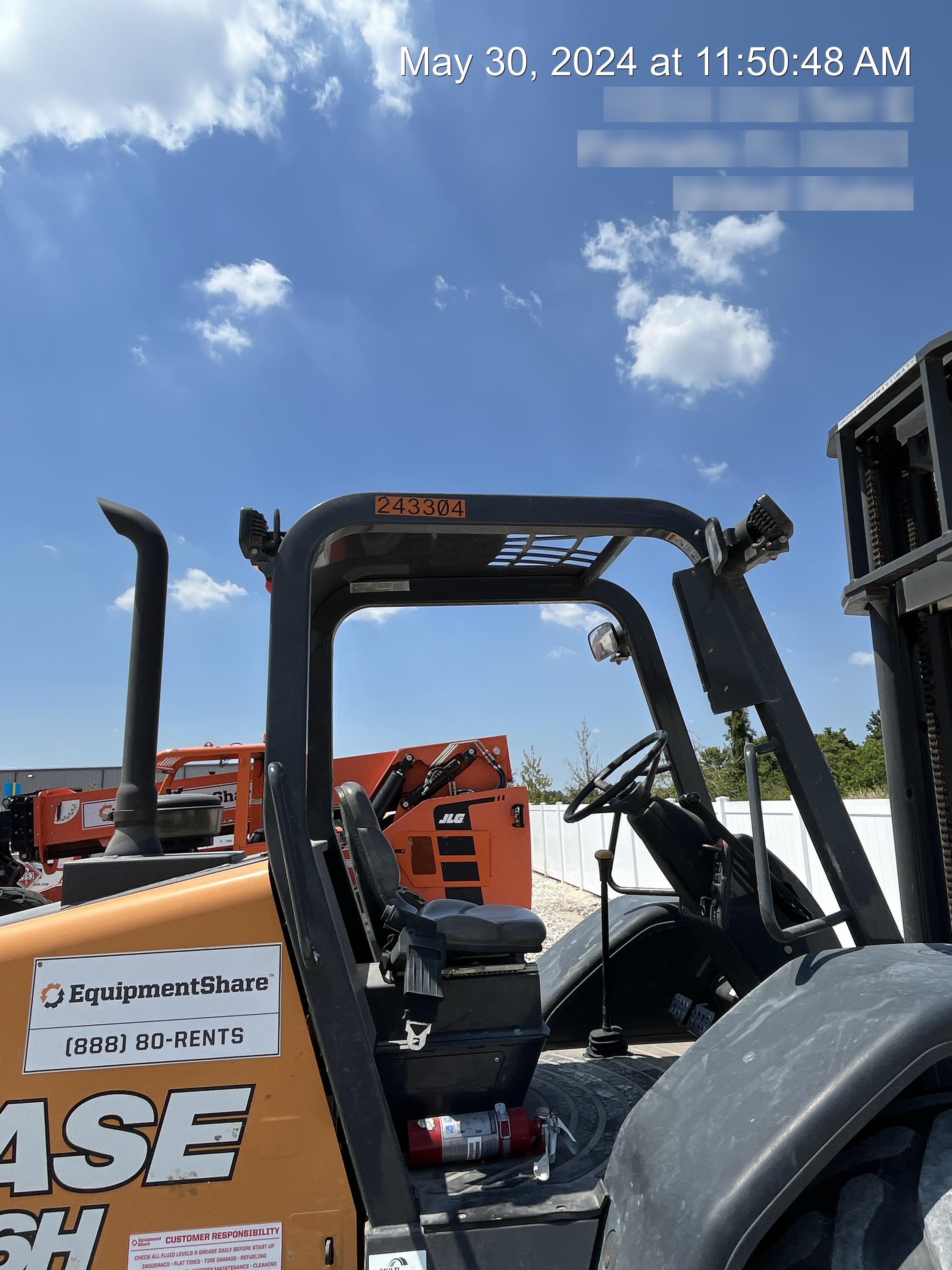 2022 CASE 586H