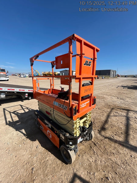 2022 JLG ES1932