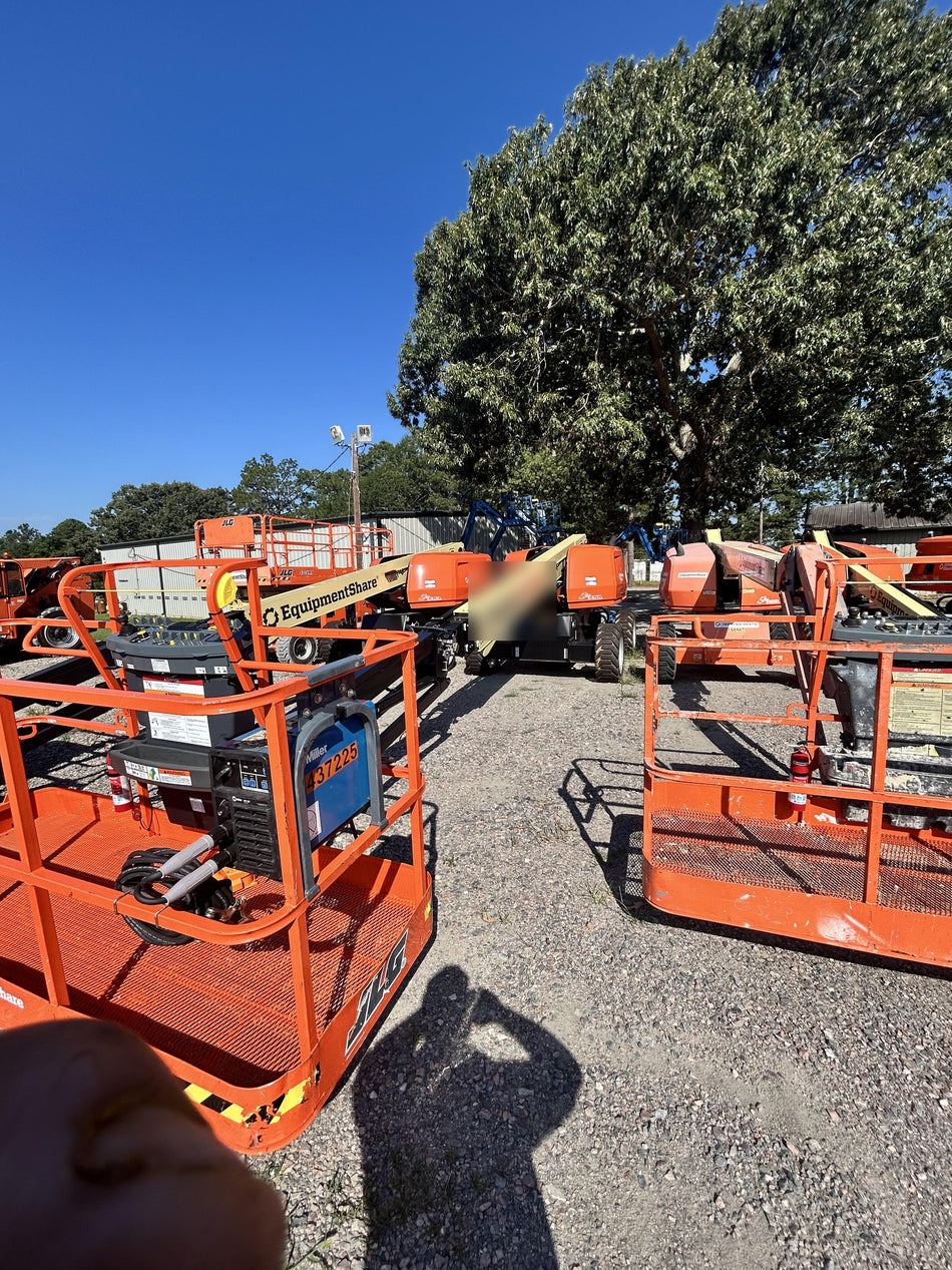2025 JLG 660SJ