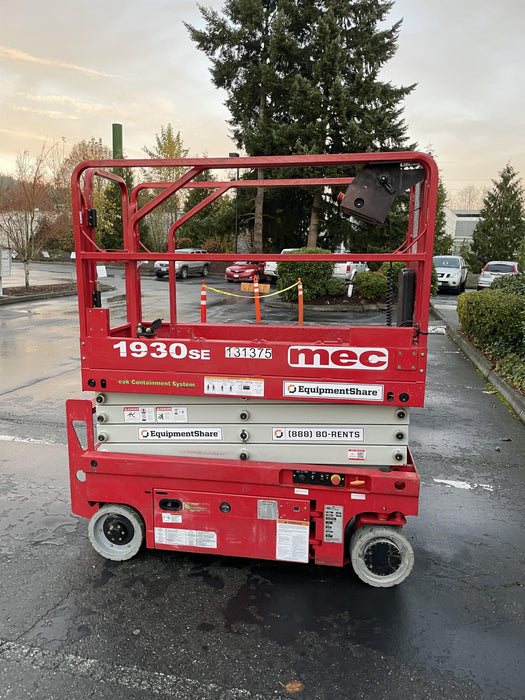 2020 Skyjack SJIII-3219 Solid NM Tires, Half height spring hinged entry gate, Dual Beacons, 800W Inverter