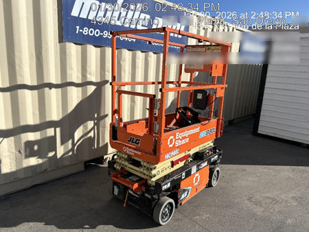 2022 JLG ES1330L
