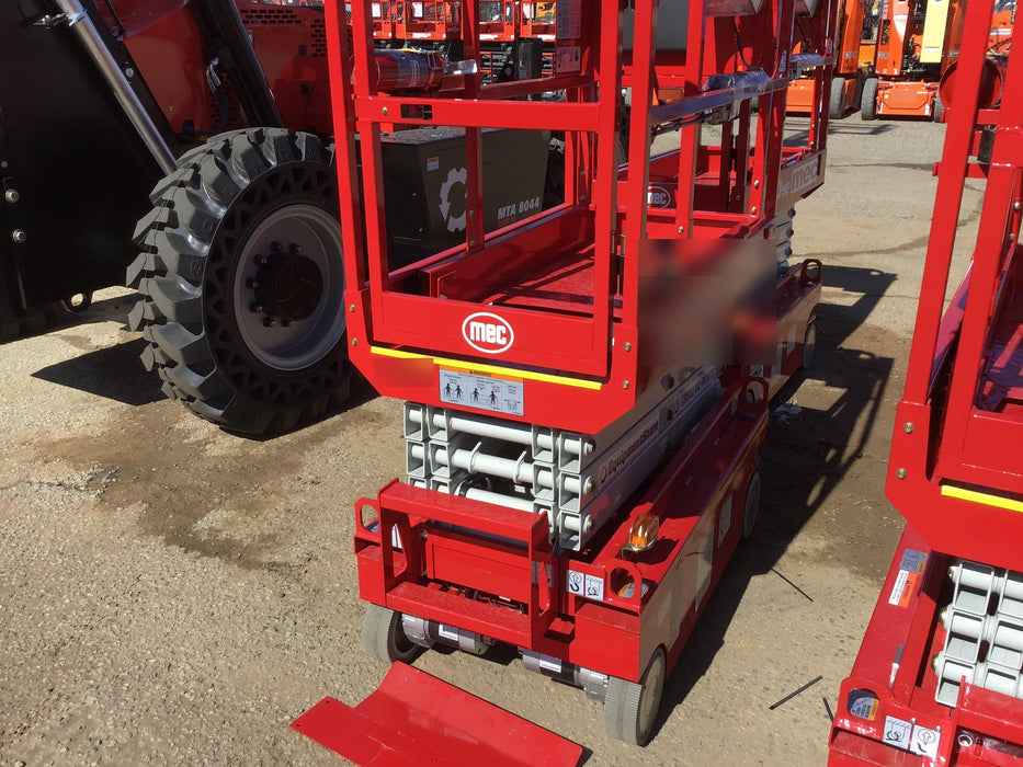 2019 MEC 1330SE Motion Alarm, Beacon, Includes MachineLink keypad and telematics device