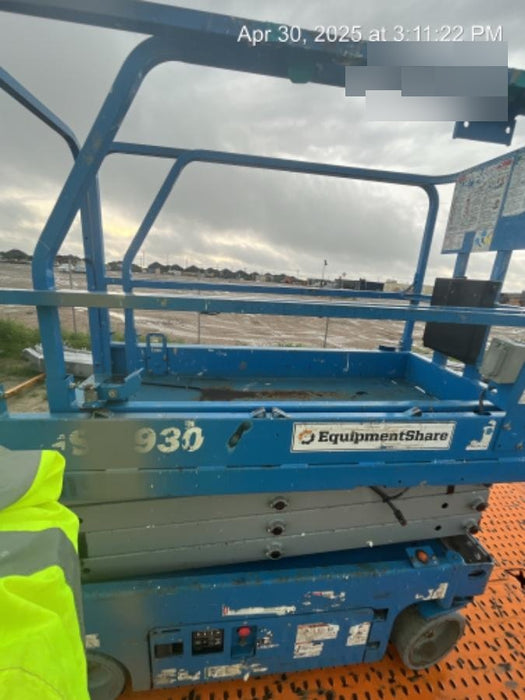 2019 Genie GS-1930 Fixed Rails with Chain Entry