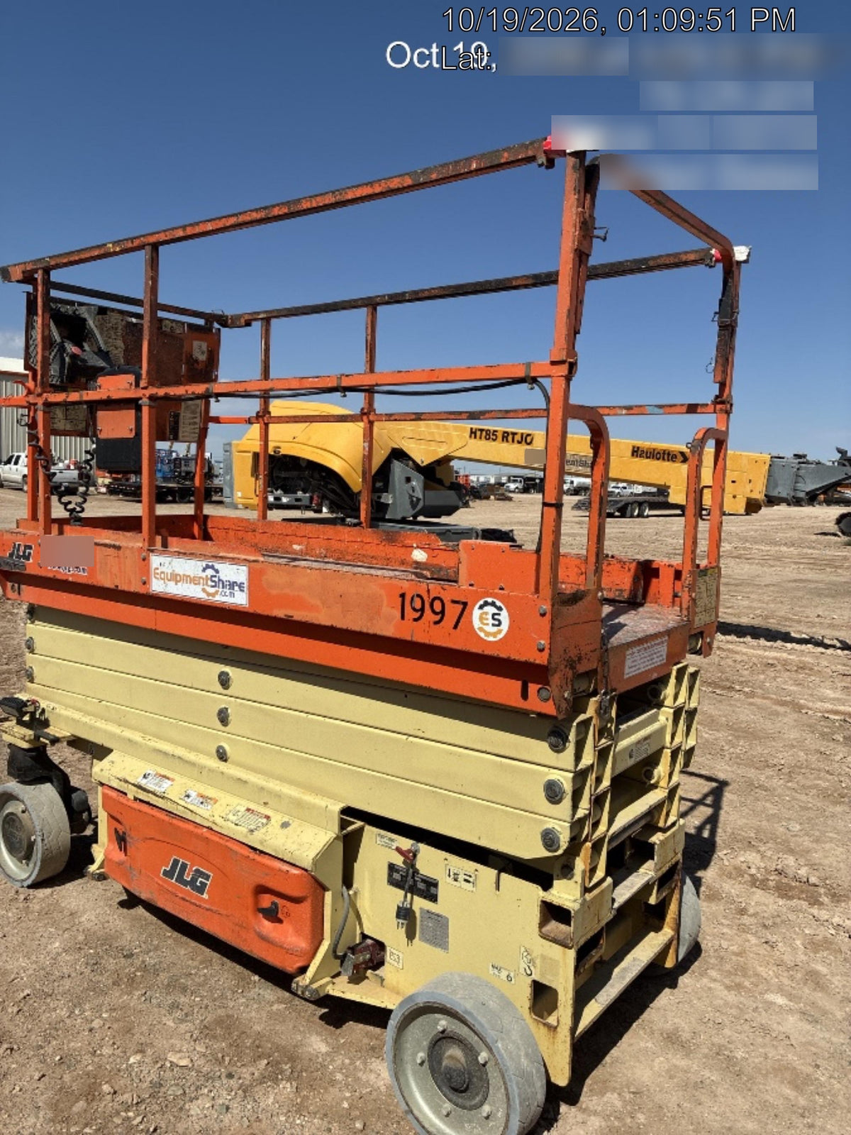 2016 JLG 3246ES