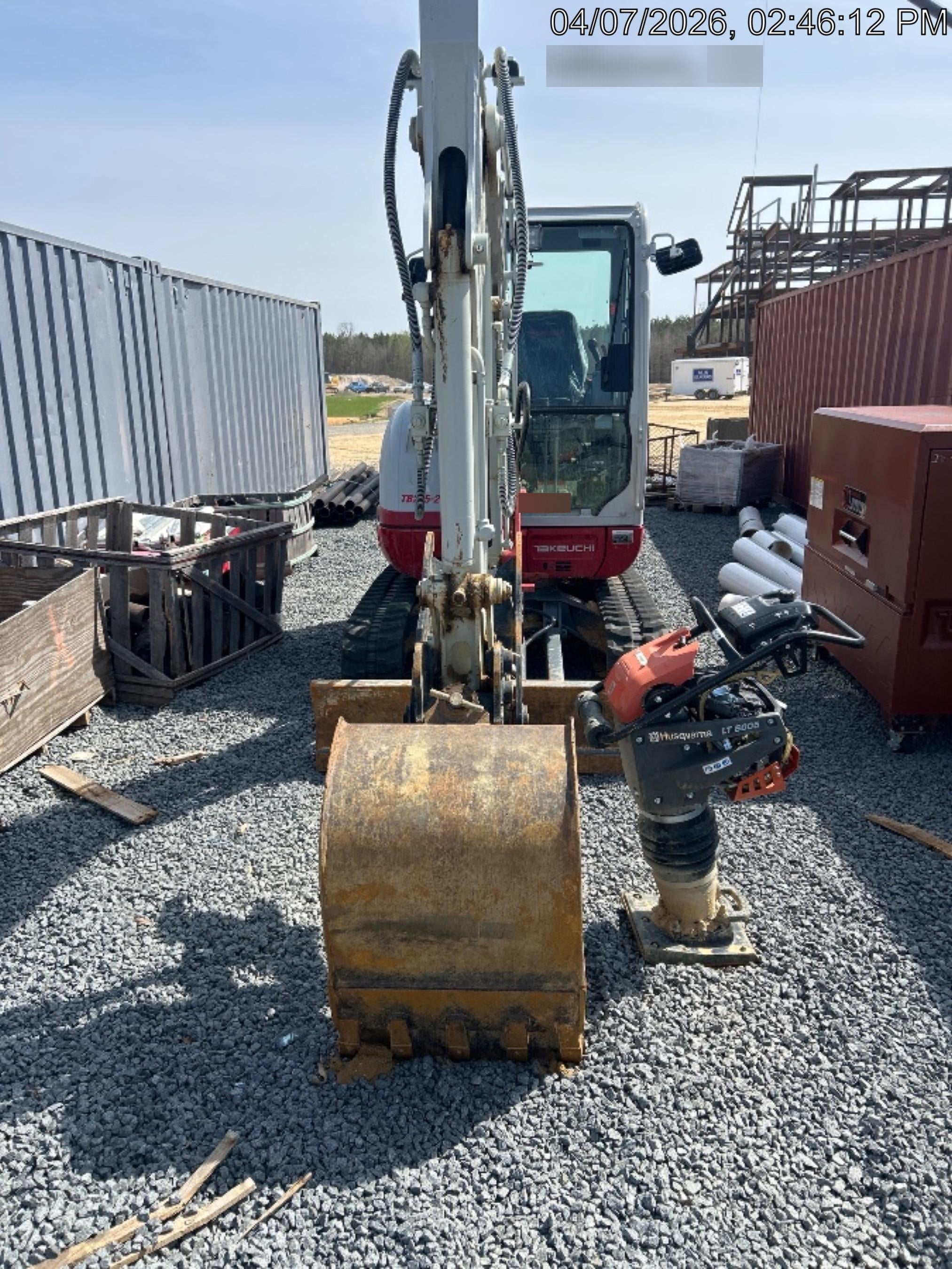 2025 TAKEUCHI TB235-2CR