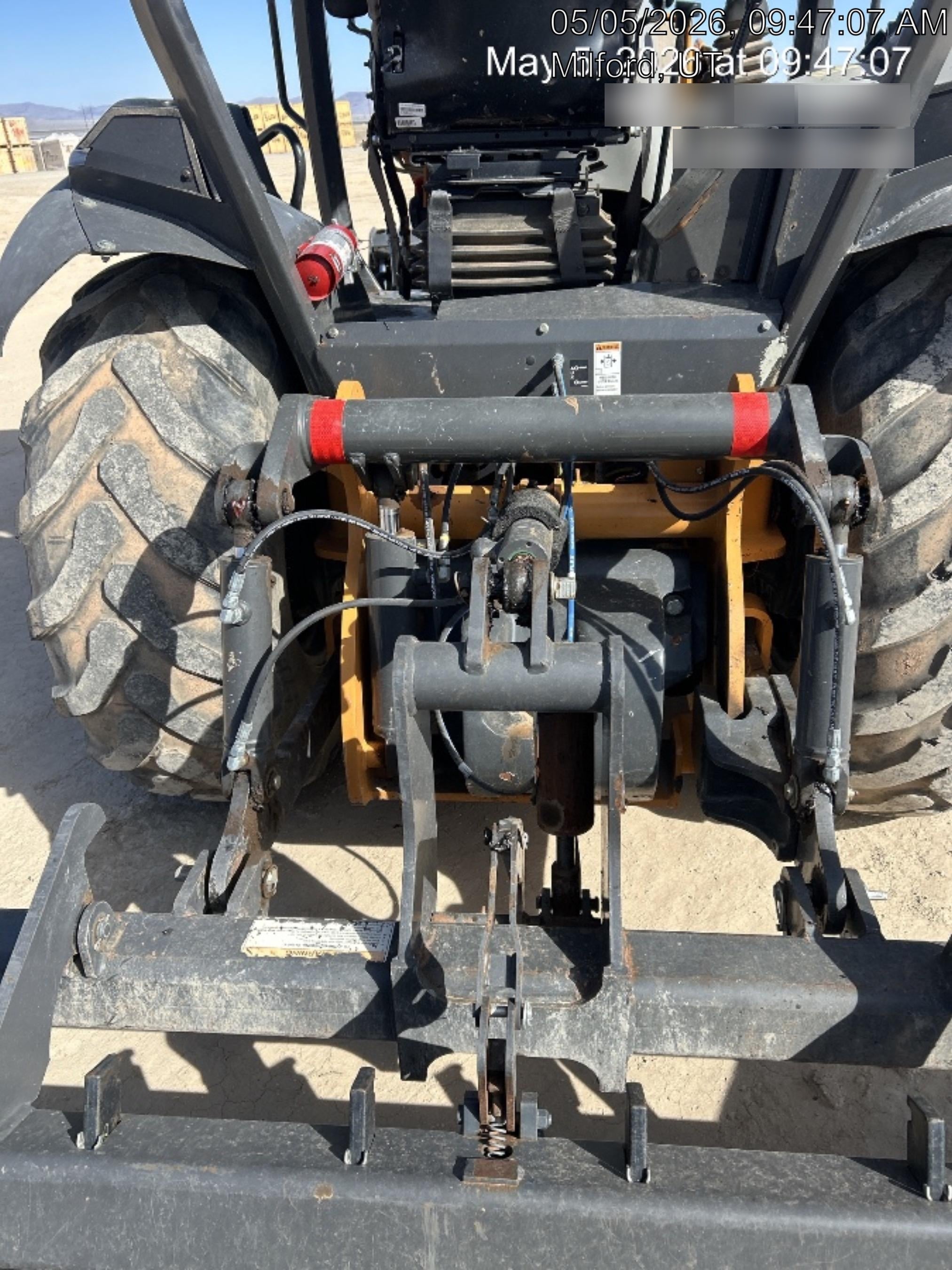 2023 CASE 570N EP