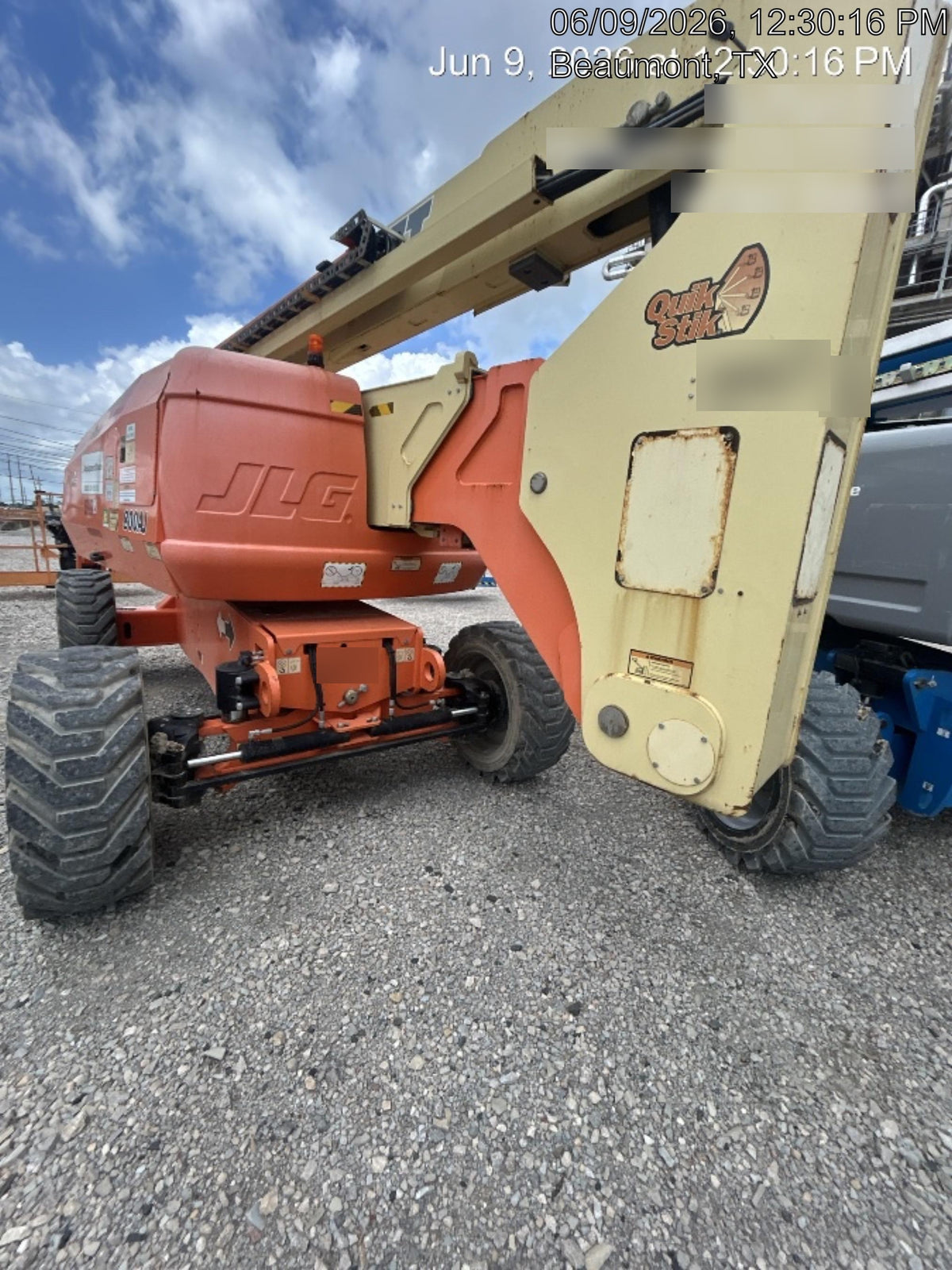 2020 JLG 800AJ