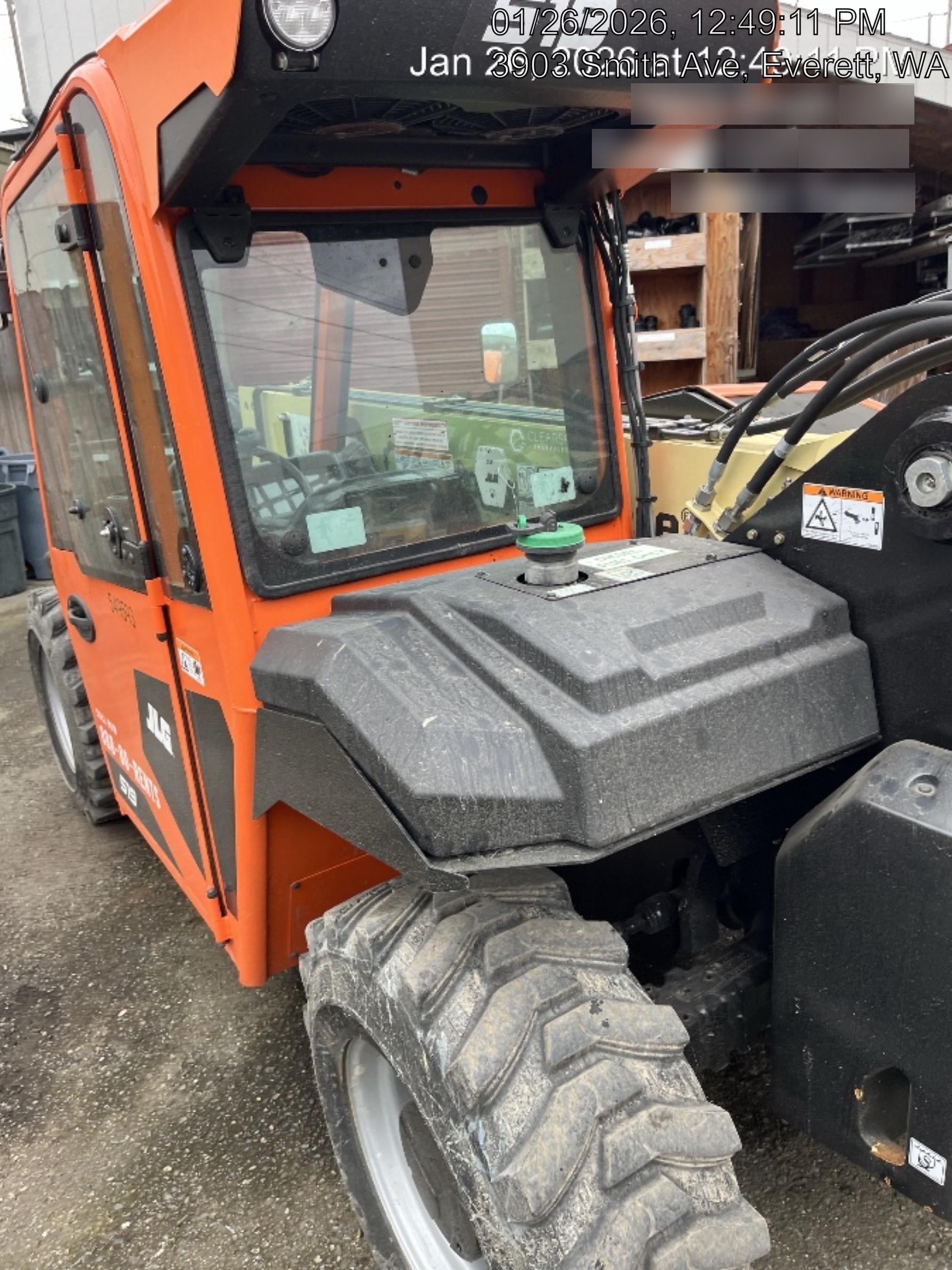 2025 JLG 519
