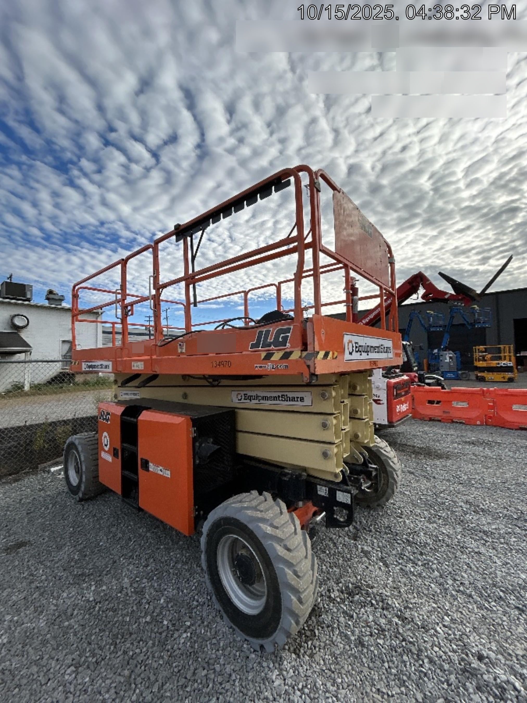 2021 JLG 430LRT