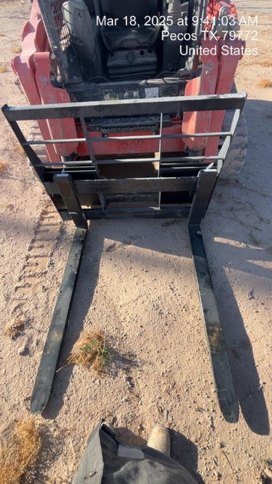 2025 ARROW MATERIAL HANDLING 48" Pallet Forks - Arrow