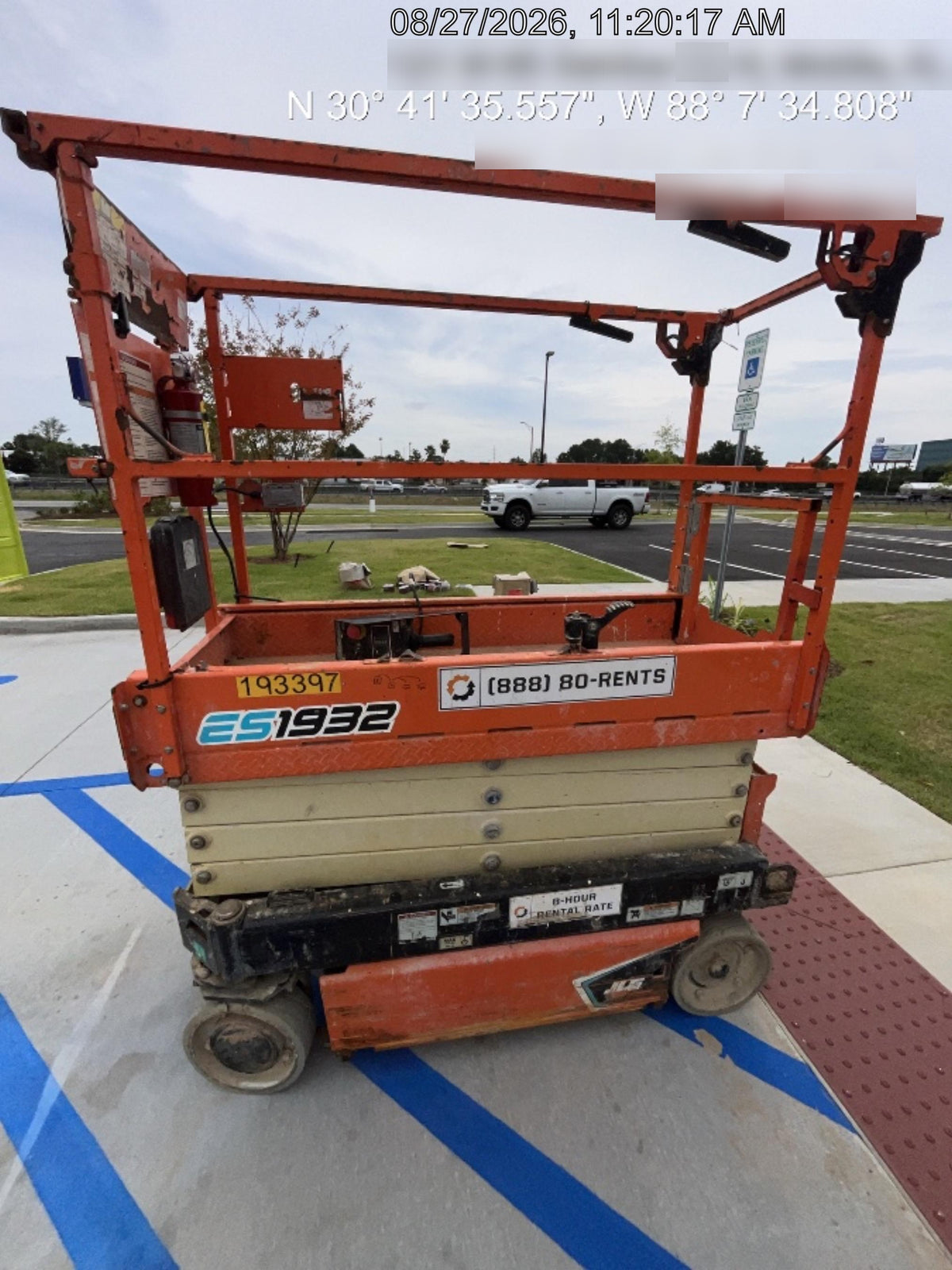 2021 JLG ES1932