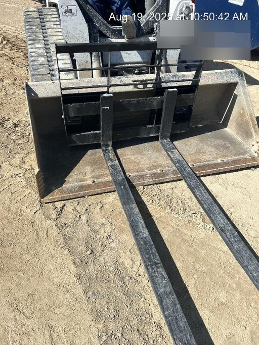 2025 ARROW MATERIAL HANDLING F5100CB - 72"