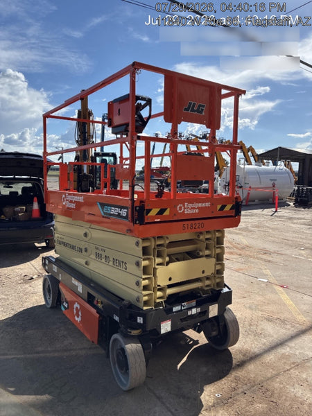 2025 JLG ES3246