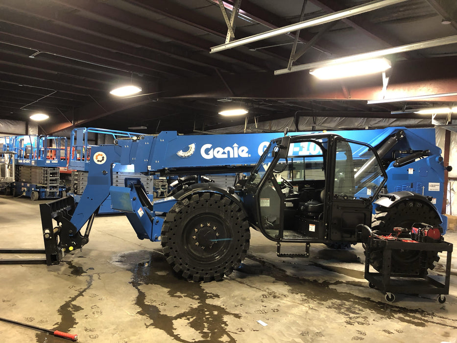 2018 GENIE GTH-1056