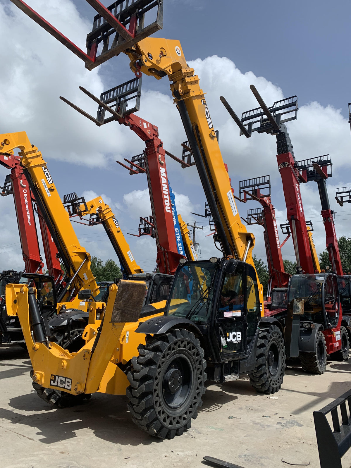 2019 JCB 510-56
