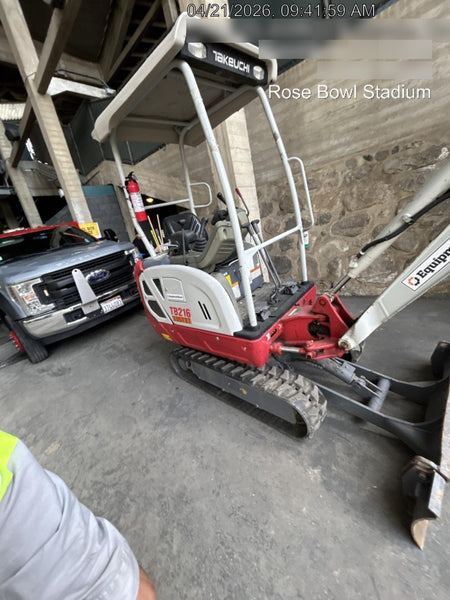 2023 TAKEUCHI TB216R