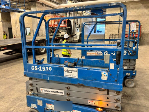 2019 Genie GS-1930 Fixed rails with chain Entry