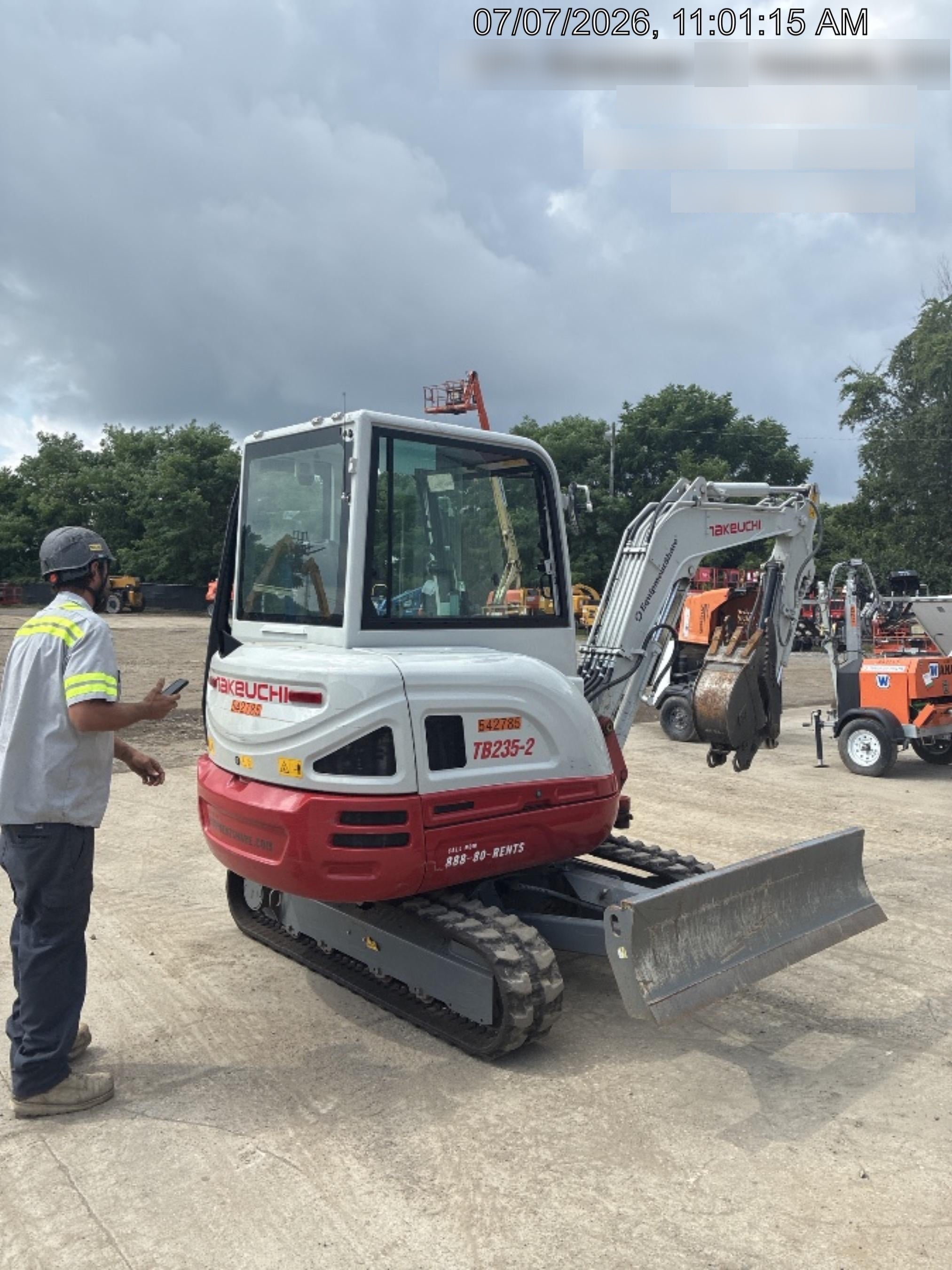 2025 TAKEUCHI TB235-2CR