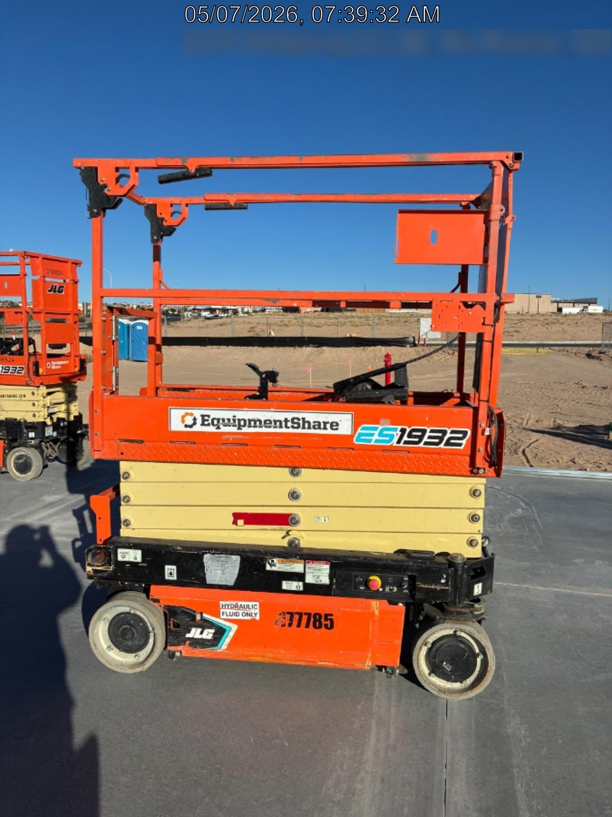 2021 JLG ES1932