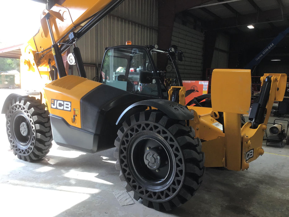 2019 JCB 510-56 JCB 510-56 74 HP w/Open ROPS, Beacon, Aux Hydraulics, Worklights, Solid Tires