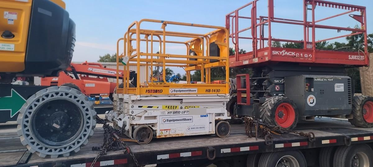 Custom Equipment HB-1430 Hy-Brid Scissor Lift
Platform capacity up to 670 lbs
Working height up to 20 ft
Weighs under 1,700 lbs
Non-marking wheels