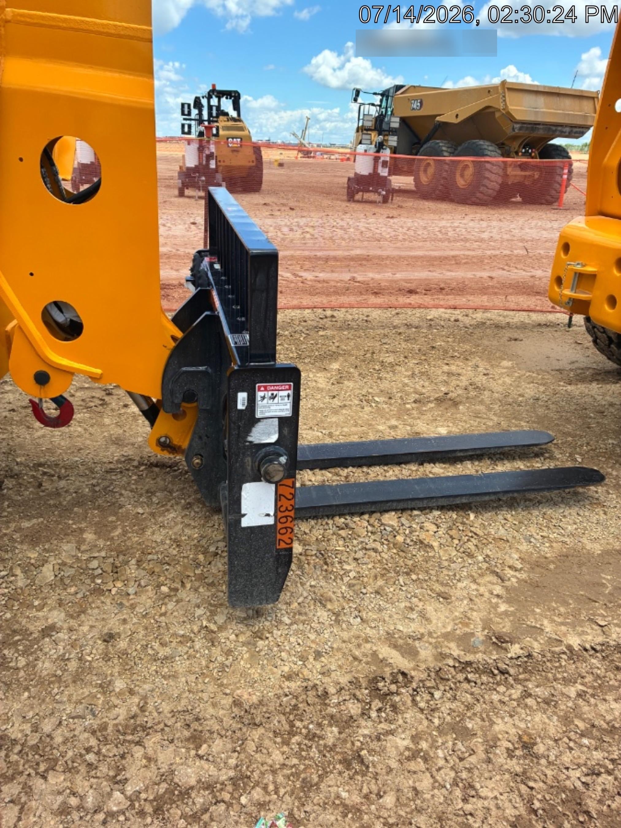 2026 JCB 400/F7377