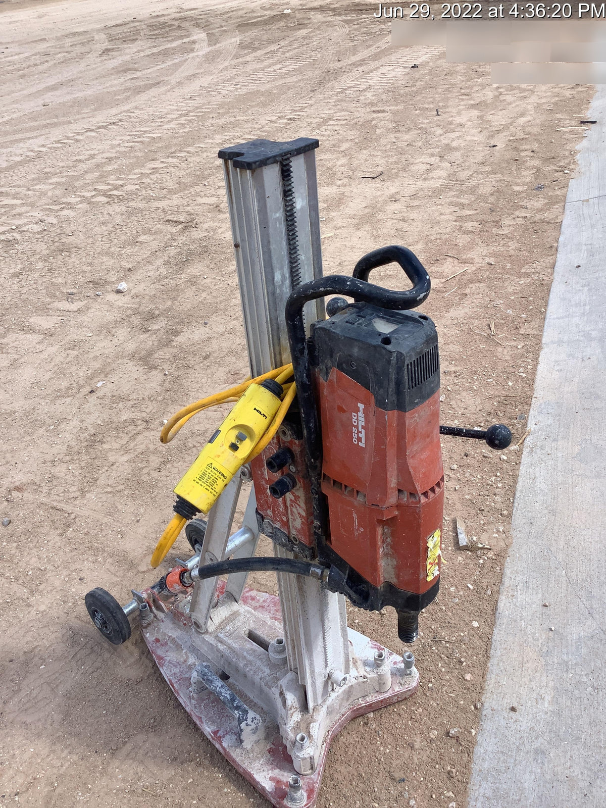 2019 HILTI DD 250