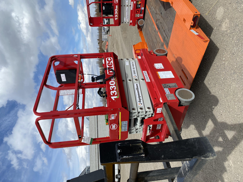 2020 MEC 1330SE Solid NM Tires, Steel Swing out Doors, LCS, Beacon, 900W Invertor