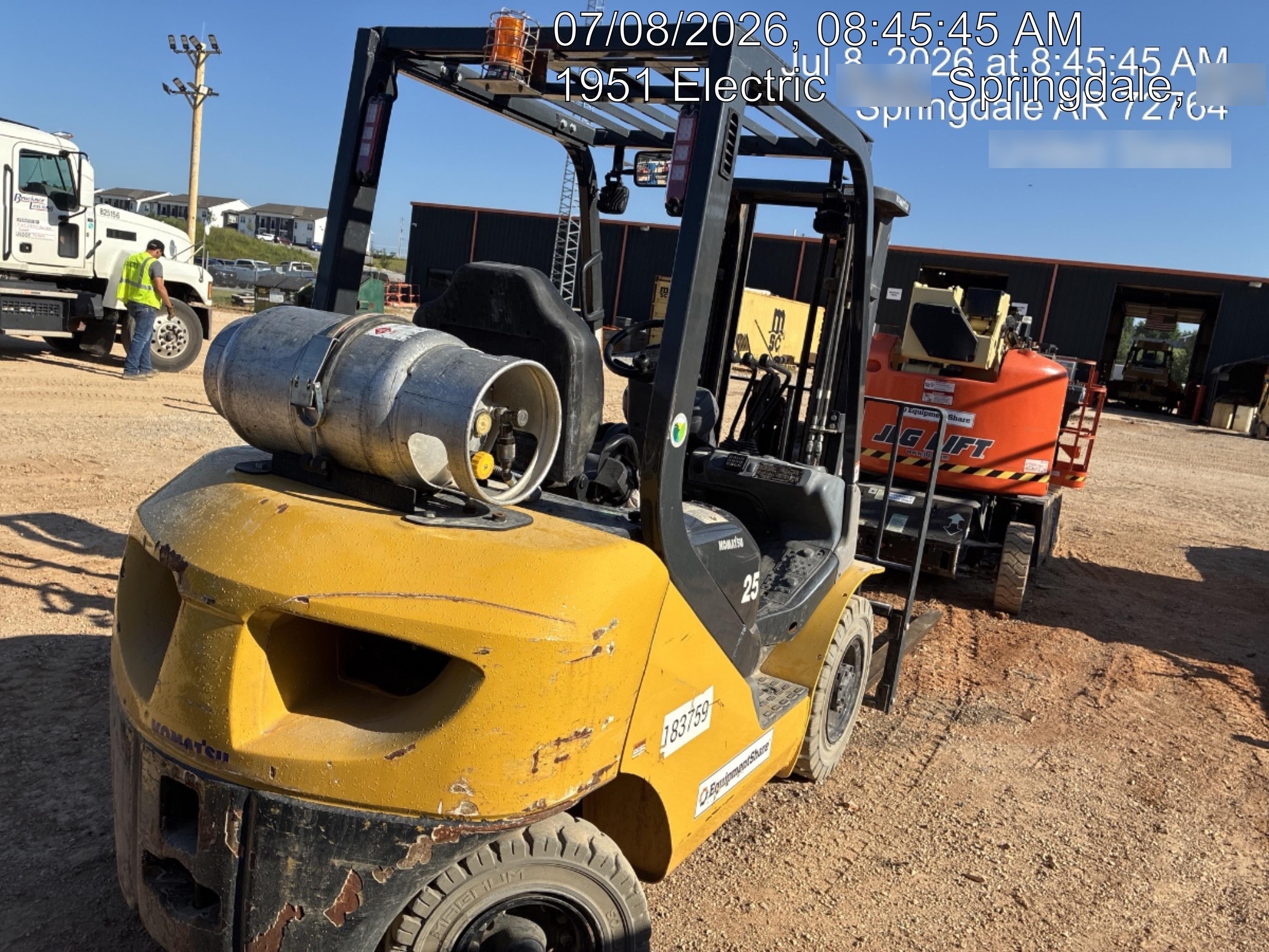 2021 KOMATSU FG25T-16