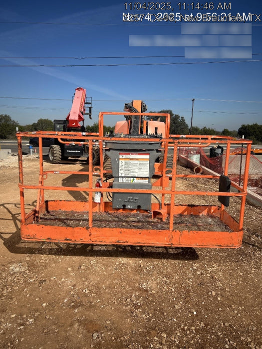 2019 JLG 660SJ